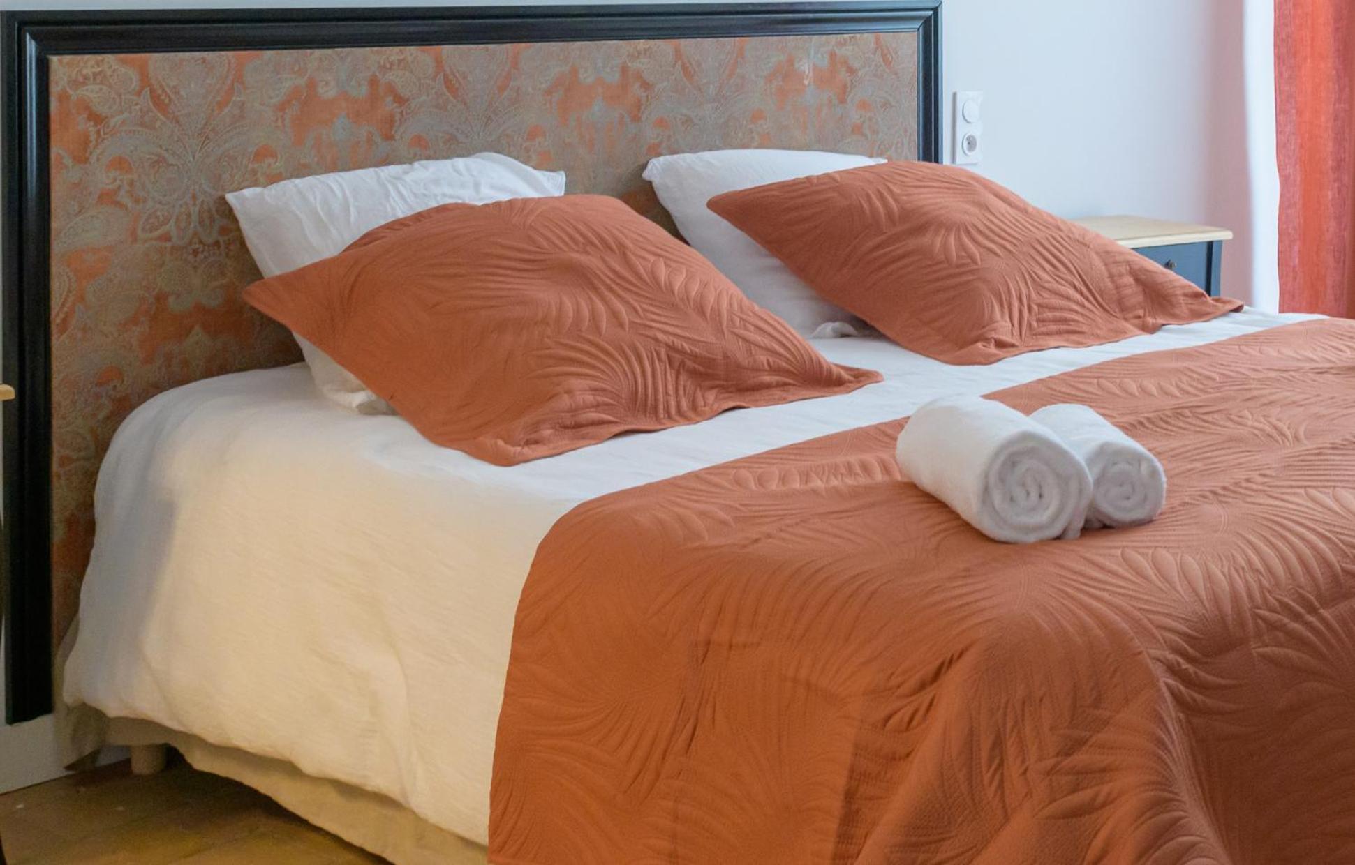 Bed & Breakfast La Tour Des Remparts Rochemaure